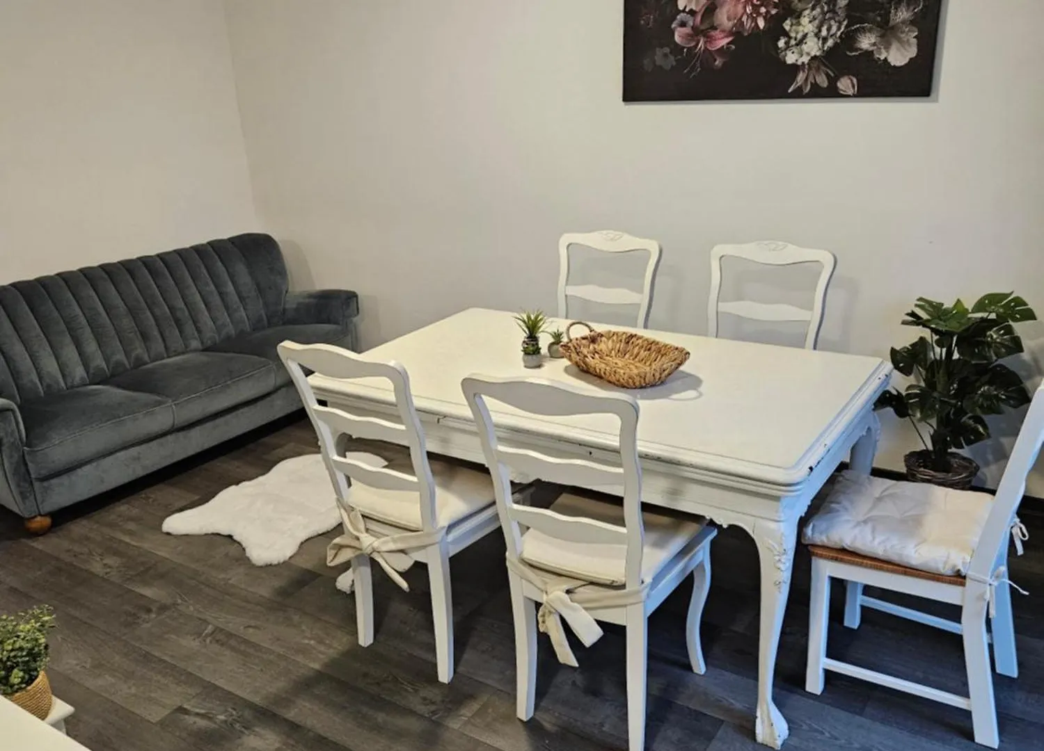 Large Central Apartment - Modern & Fully Equipped - Near Fair Köln Németország