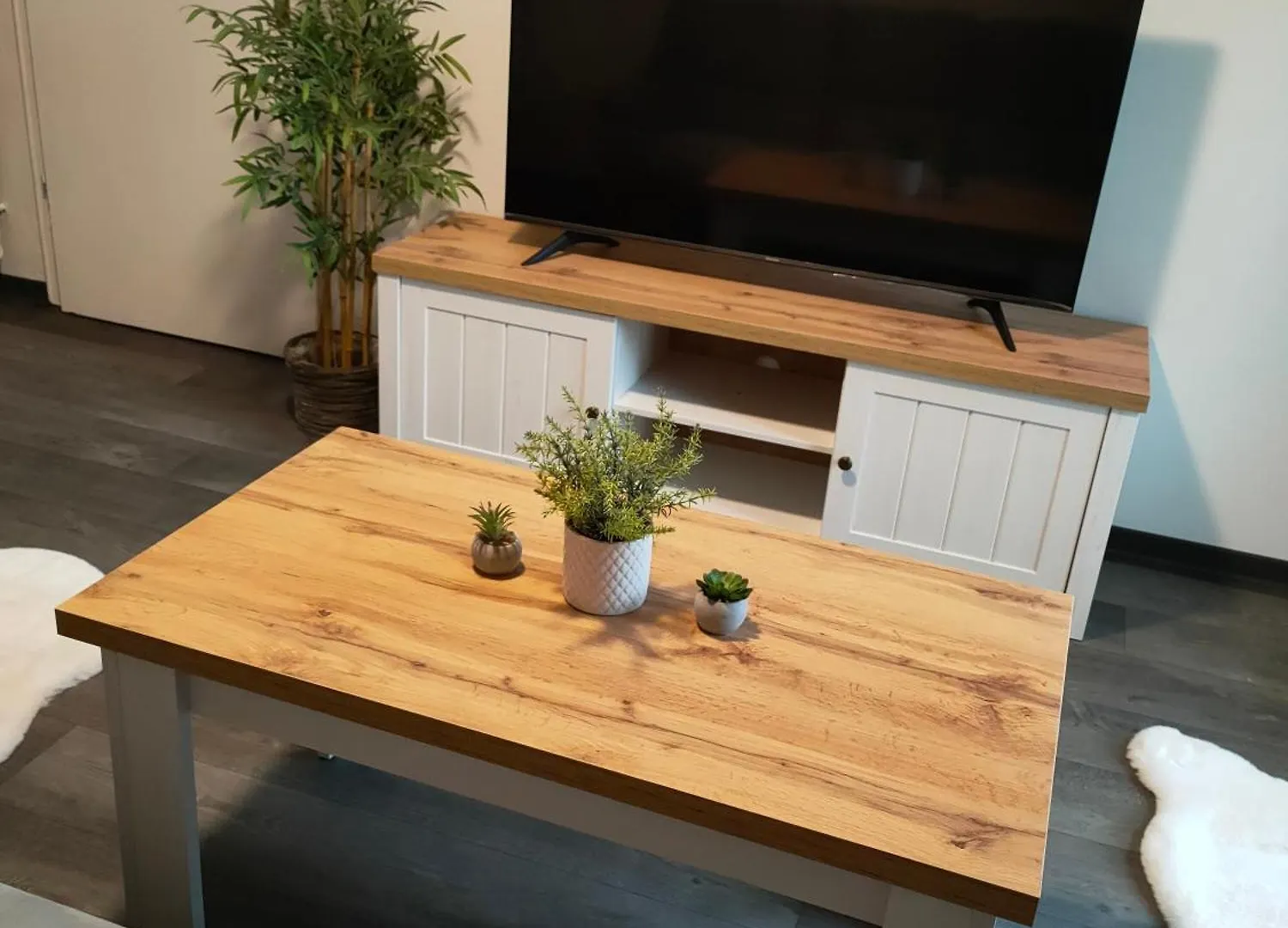 Large Central Apartment - Modern & Fully Equipped - Near Fair Köln