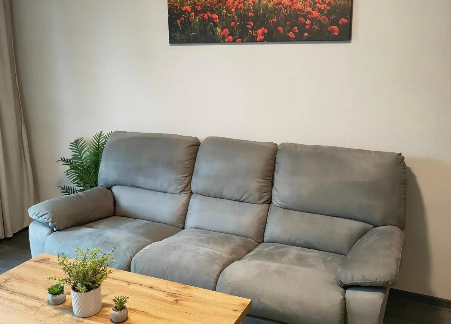 Large Central Apartment - Modern & Fully Equipped - Near Fair Köln Németország