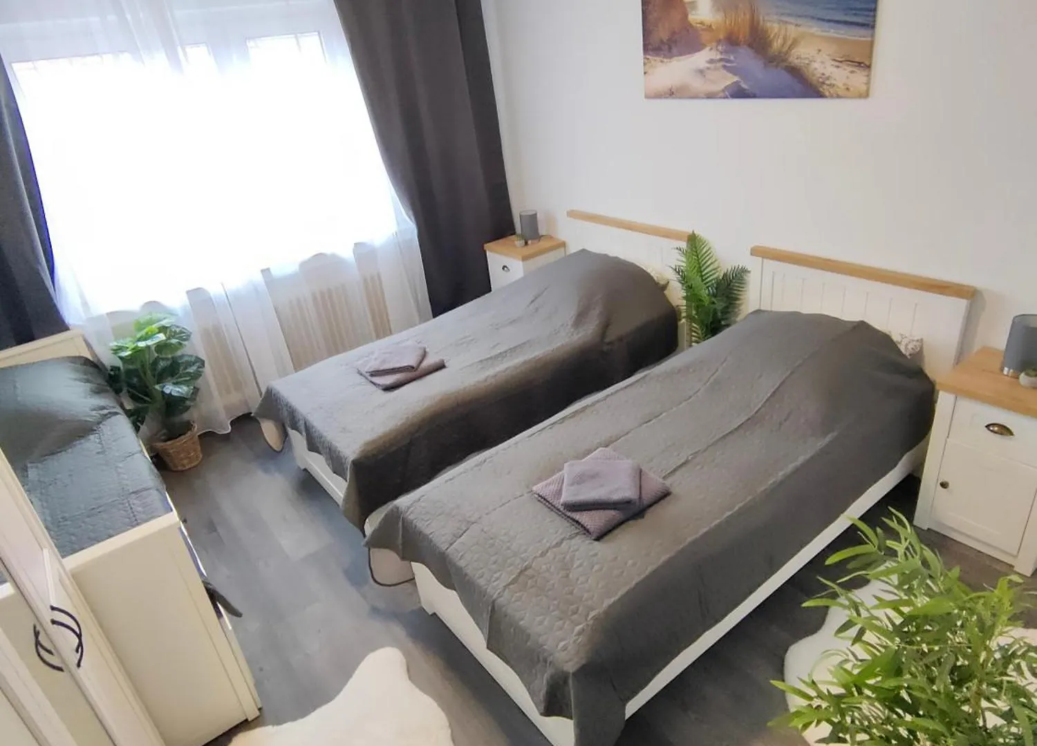 Large Central Apartment - Modern & Fully Equipped - Near Fair Köln Németország