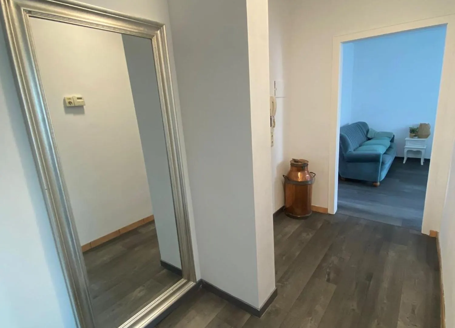 Large Central Apartment - Modern & Fully Equipped - Near Fair Köln